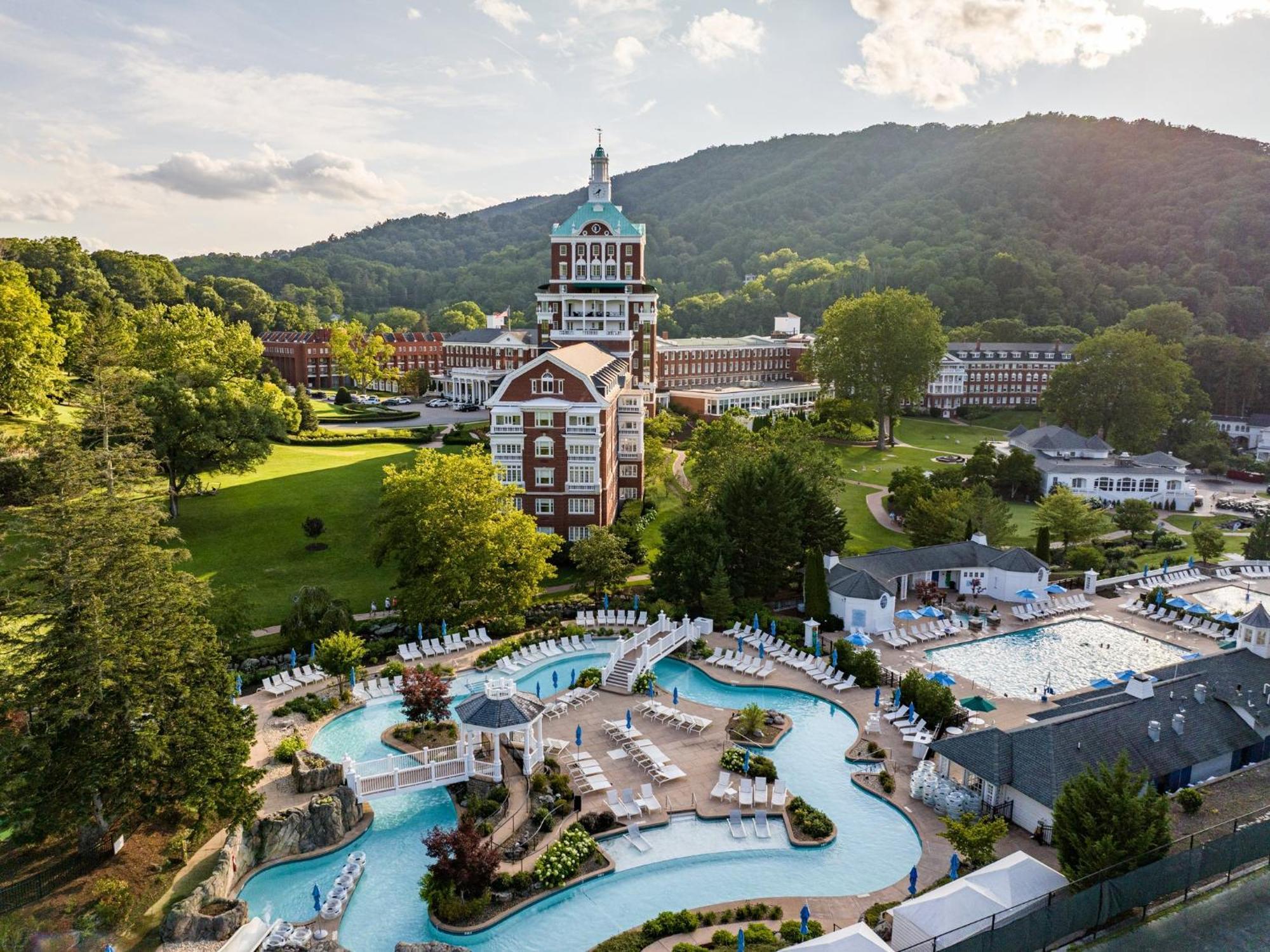 The Omni Homestead Resort & Spa Hot Springs Exterior foto